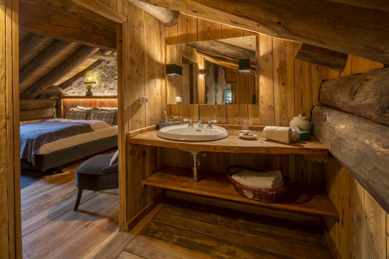 Hotellerie De Mascognaz Champoluc Exterior foto